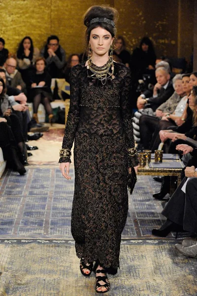 Look 61
